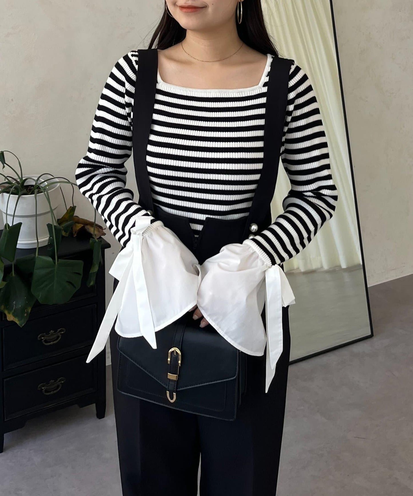 蝴蝶結喇叭袖針織衫