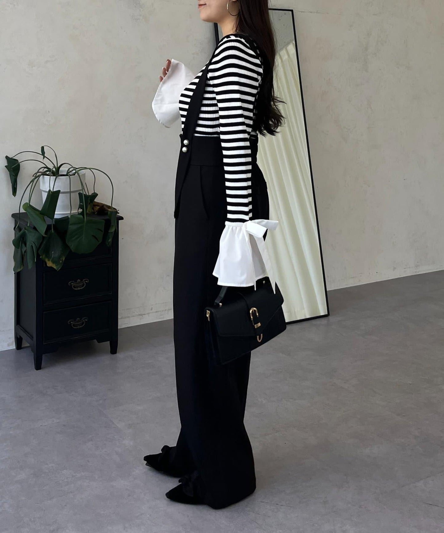 蝴蝶結喇叭袖針織衫