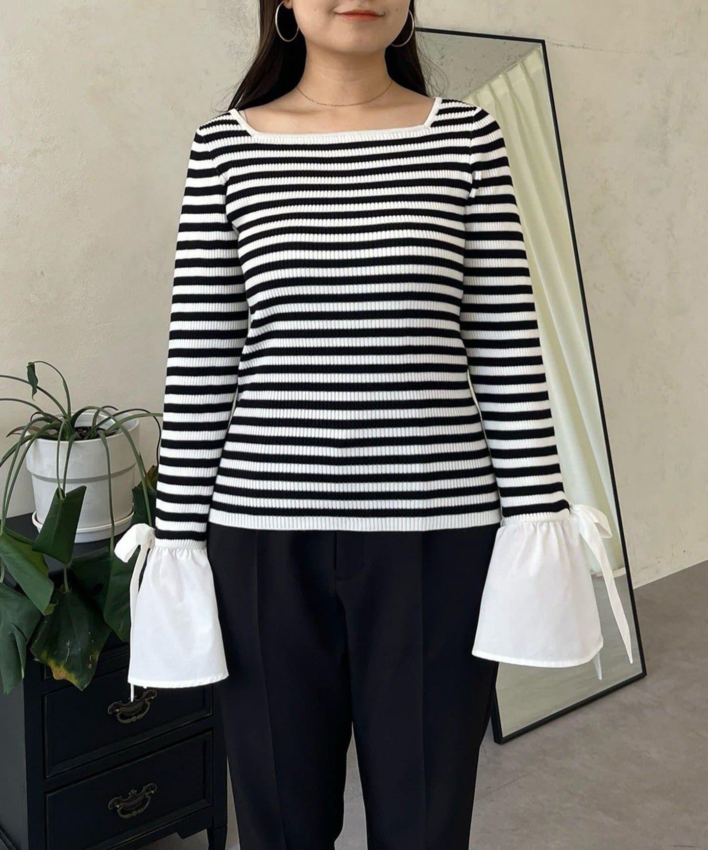 蝴蝶結喇叭袖針織衫