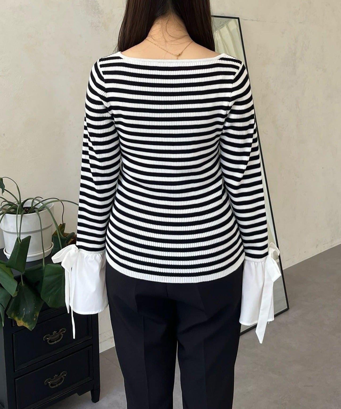 蝴蝶結喇叭袖針織衫