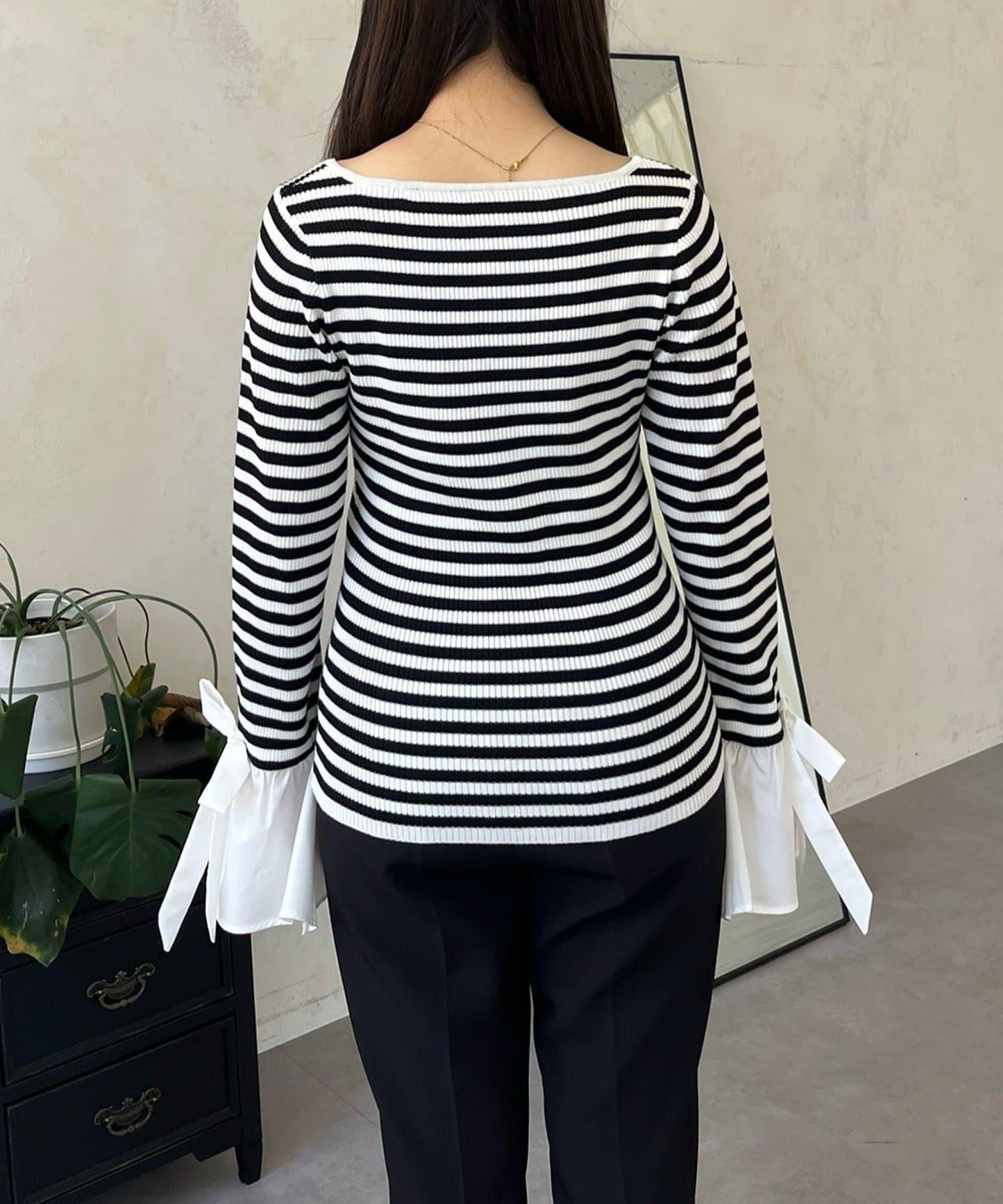 蝴蝶結喇叭袖針織衫