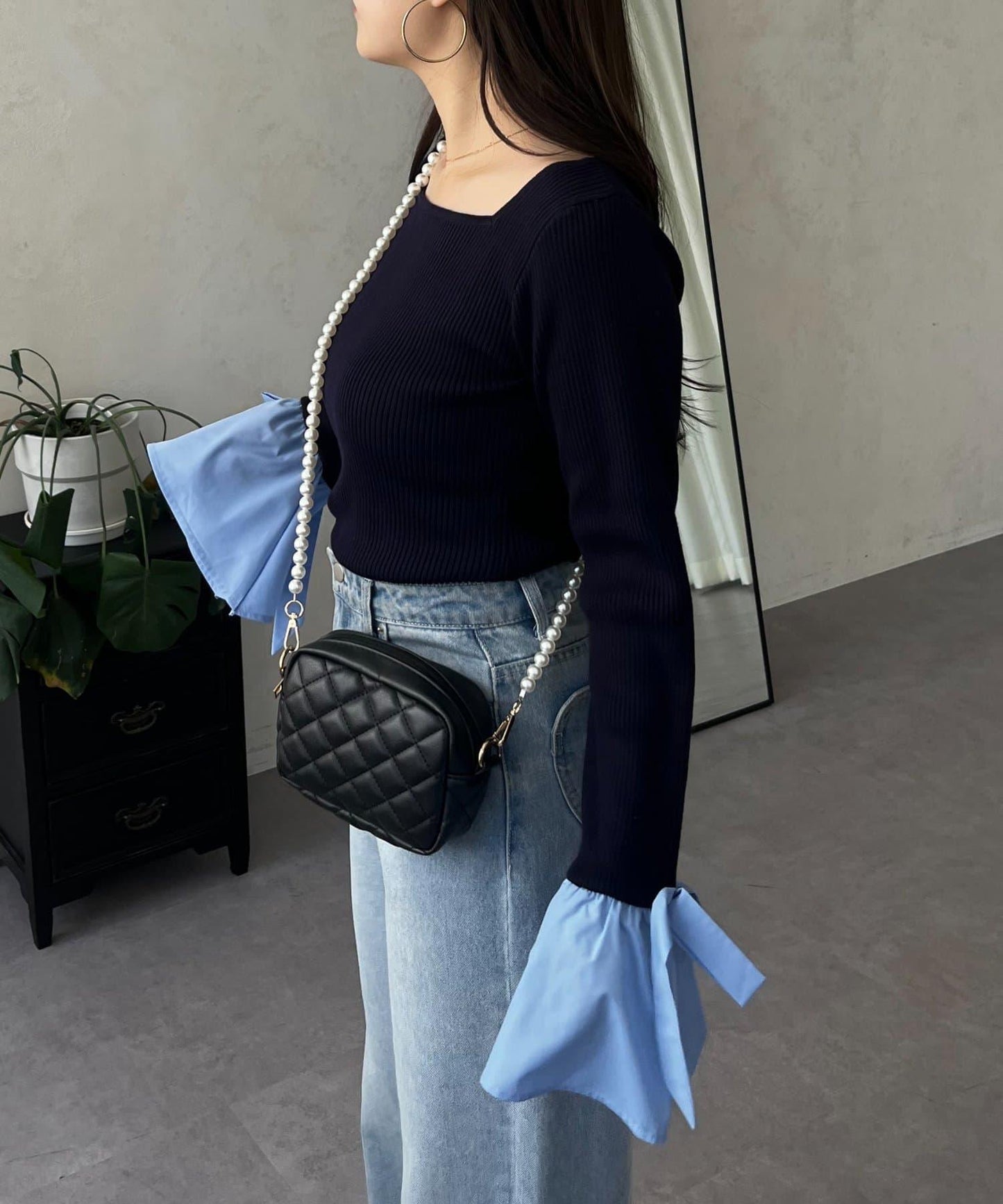 蝴蝶結喇叭袖針織衫