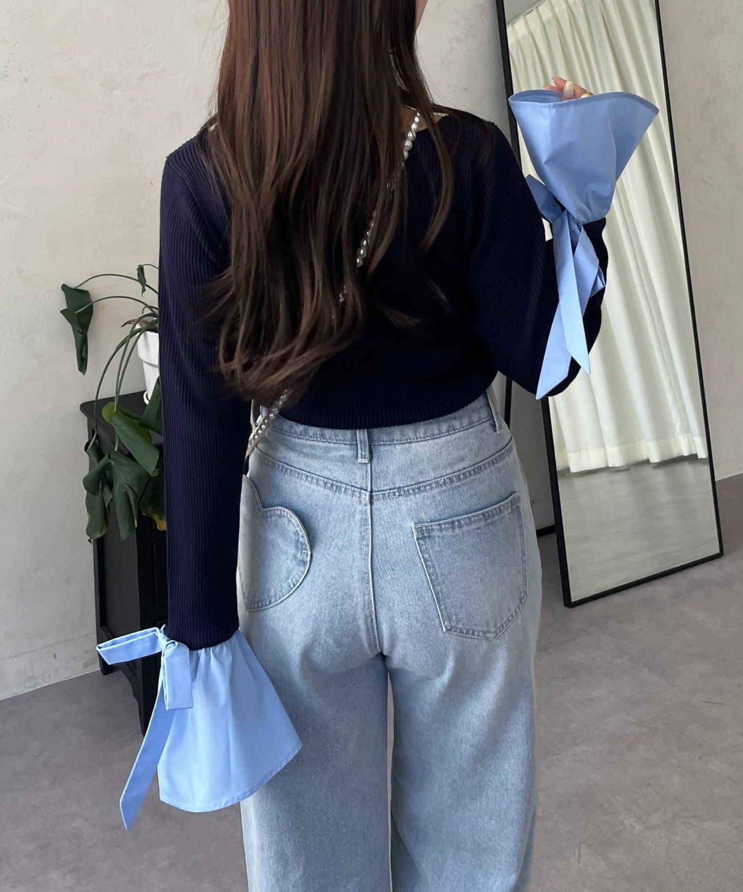 蝴蝶結喇叭袖針織衫