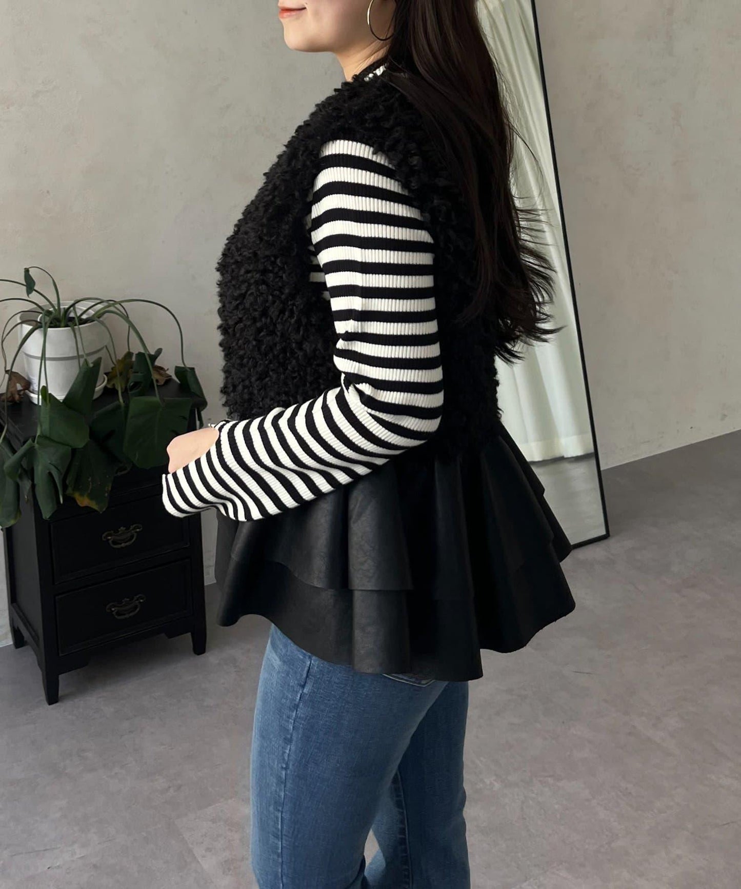 皮革荷葉邊毛絨馬甲