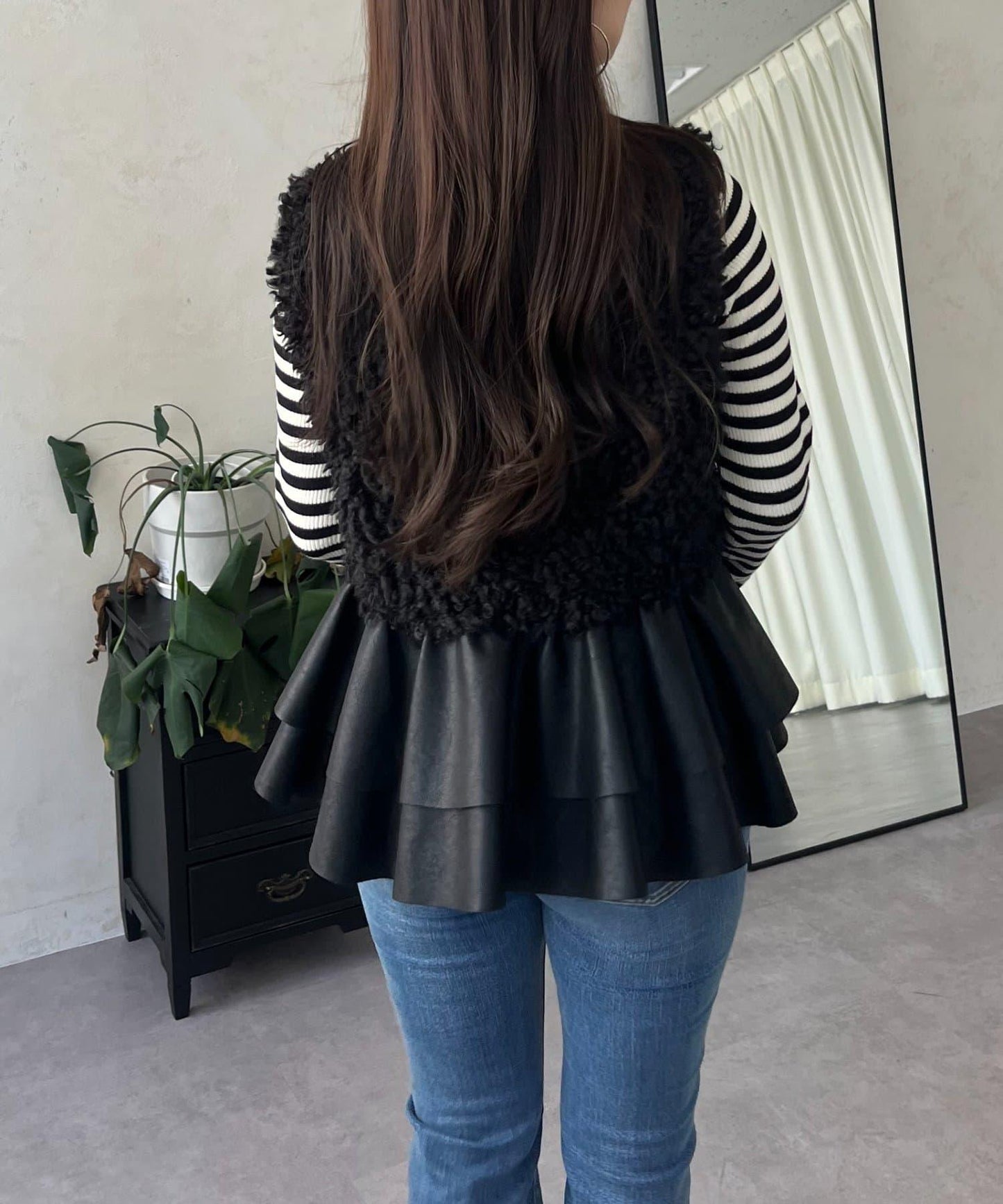 皮革荷葉邊毛絨馬甲