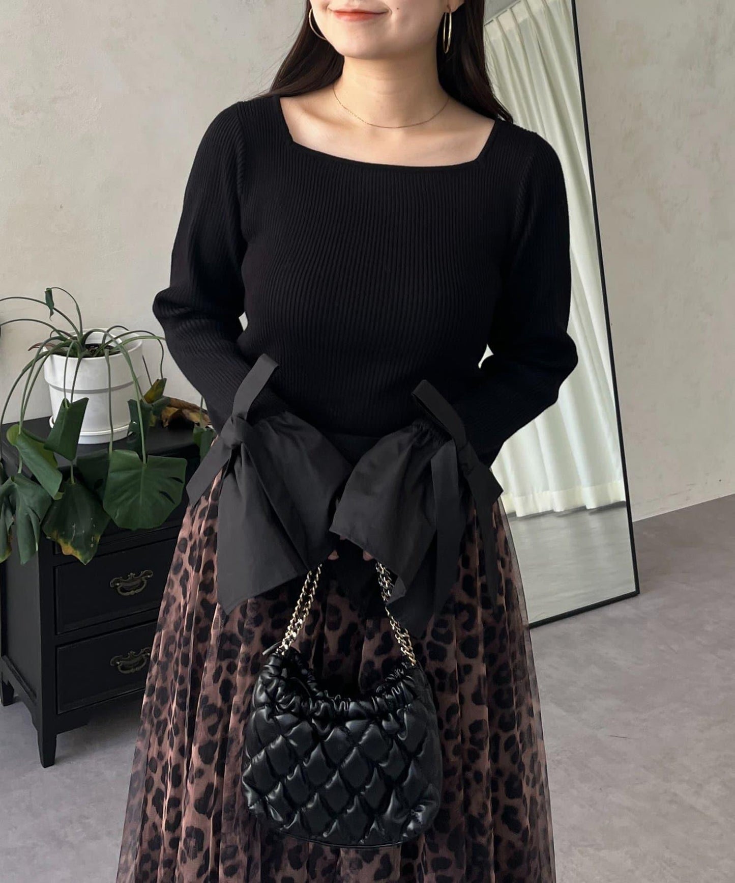 蝴蝶結喇叭袖針織衫