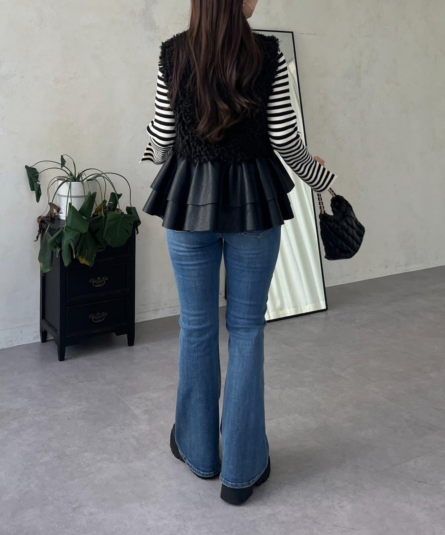 皮革荷葉邊毛絨馬甲