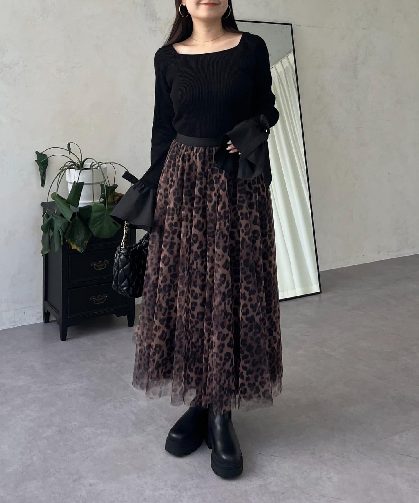 蝴蝶結喇叭袖針織衫