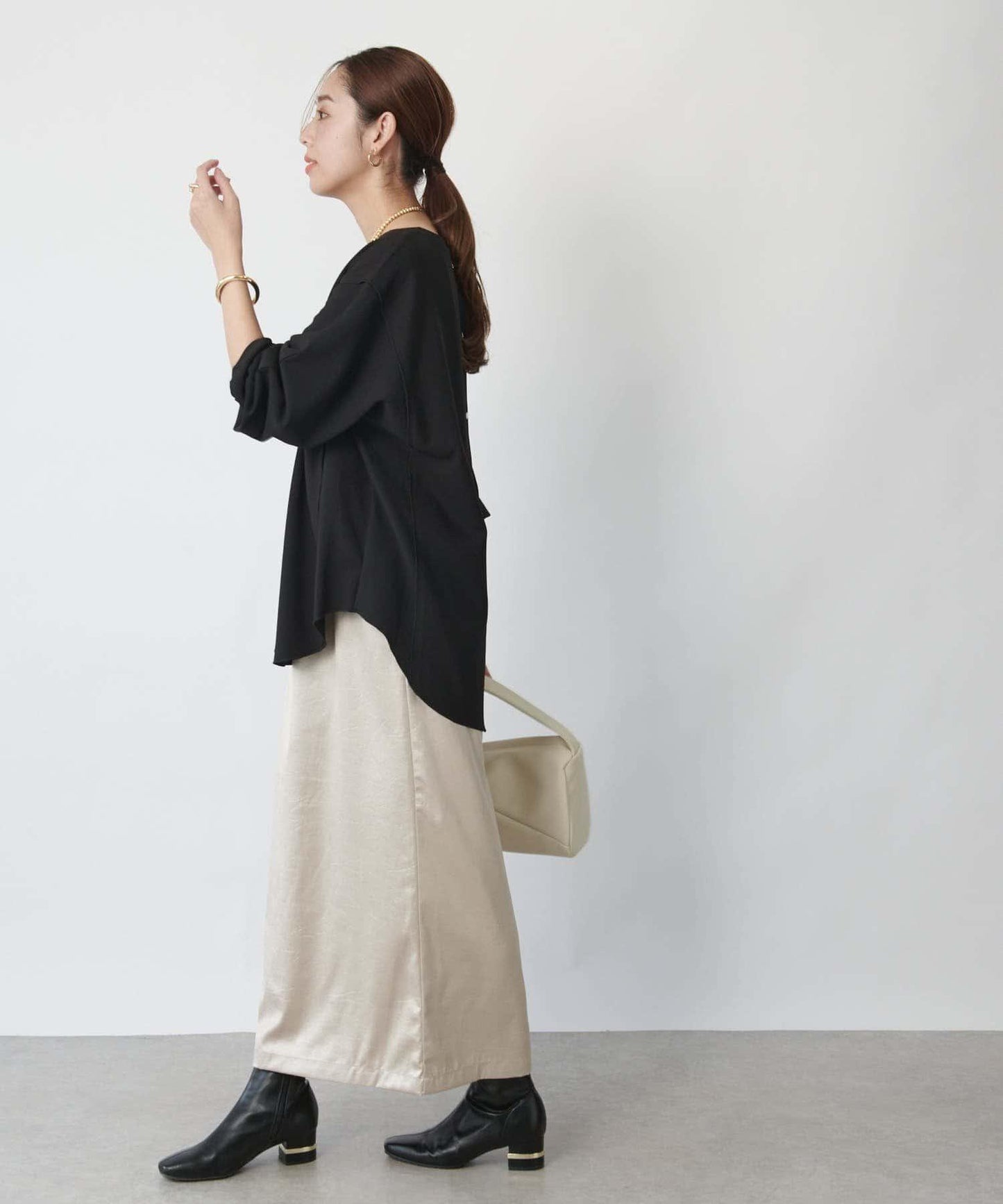 優雅風格亮麵皮革修身半身裙