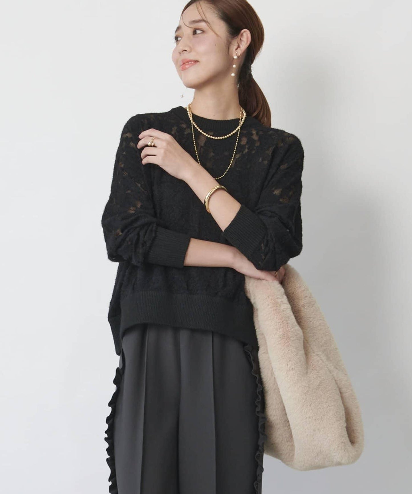 高雅透視感磨毛蕾絲套頭衫