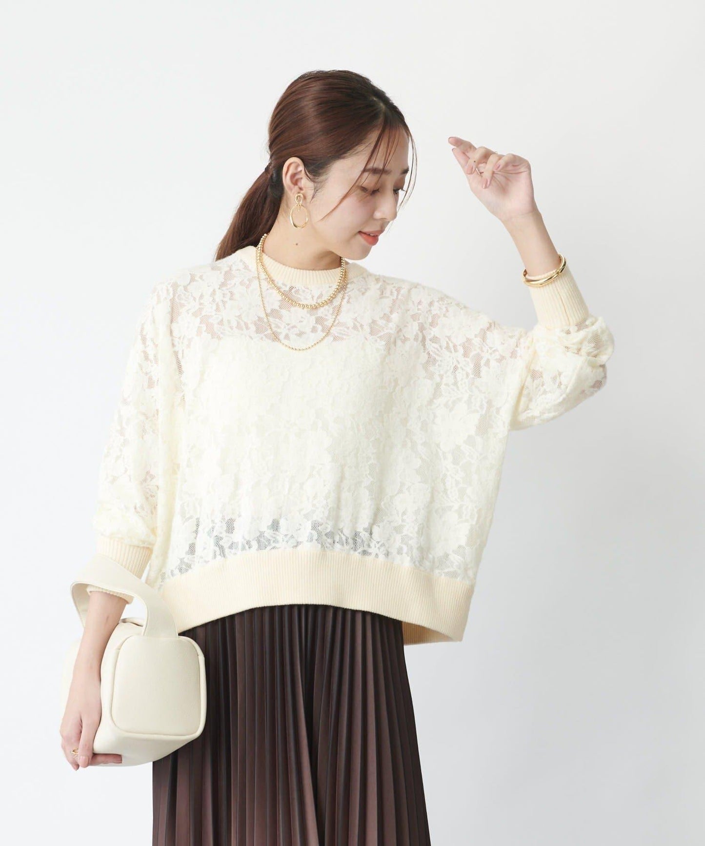 高雅透視感磨毛蕾絲套頭衫