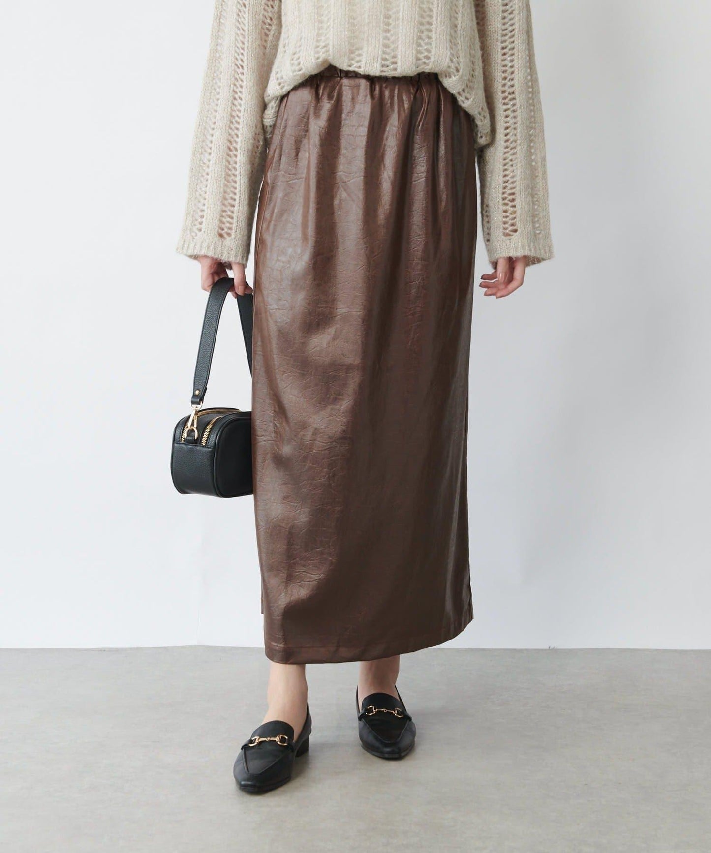 優雅風格亮麵皮革修身半身裙