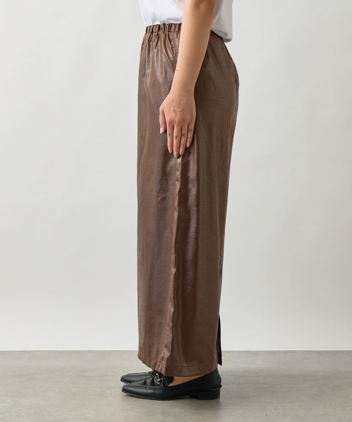 優雅風格亮麵皮革修身半身裙