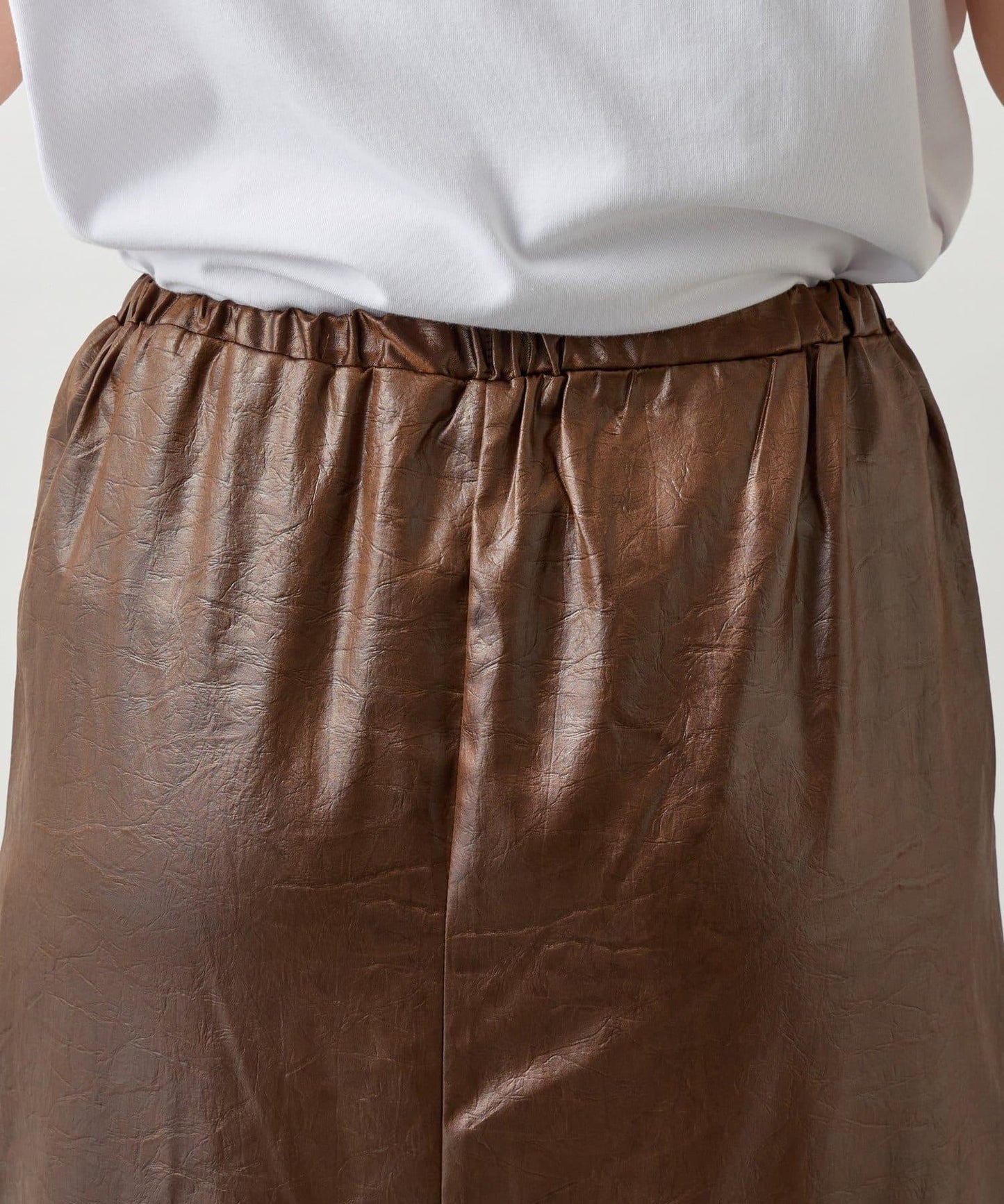 優雅風格亮麵皮革修身半身裙