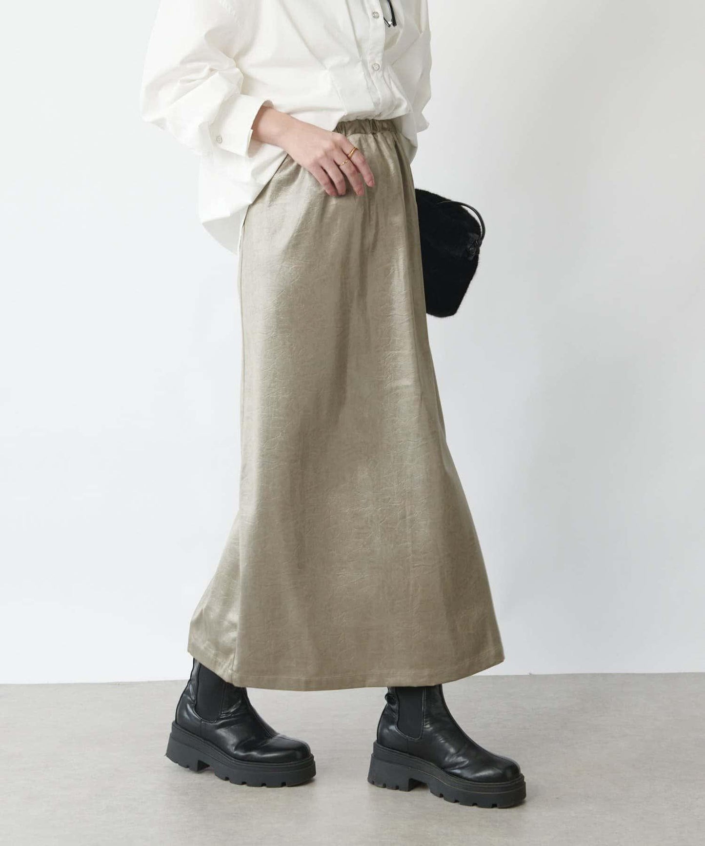 優雅風格亮麵皮革修身半身裙