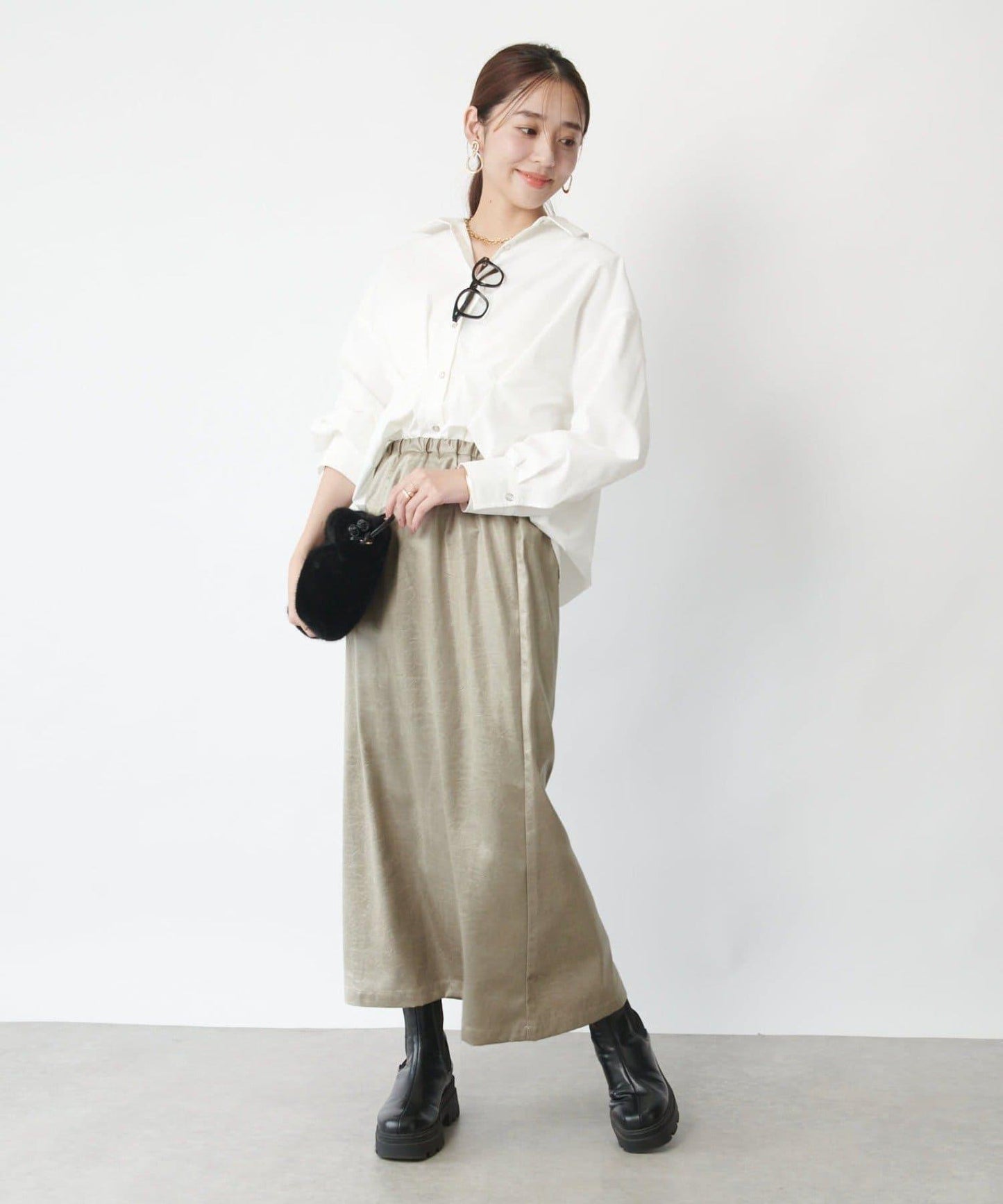 優雅風格亮麵皮革修身半身裙