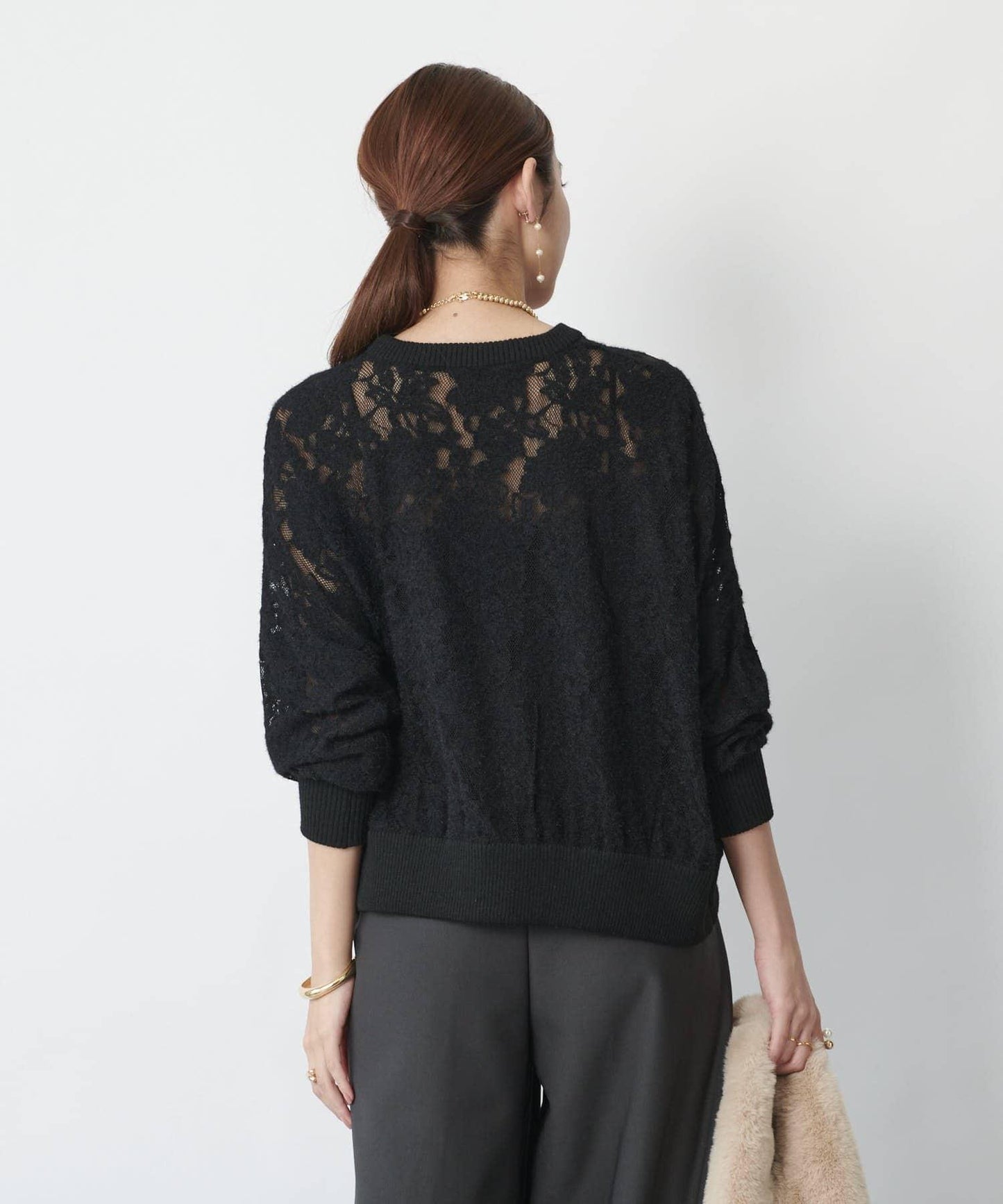 高雅透視感磨毛蕾絲套頭衫