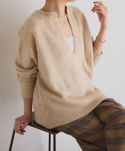 【臀部遮蓋◎】輕盈深V針織衫