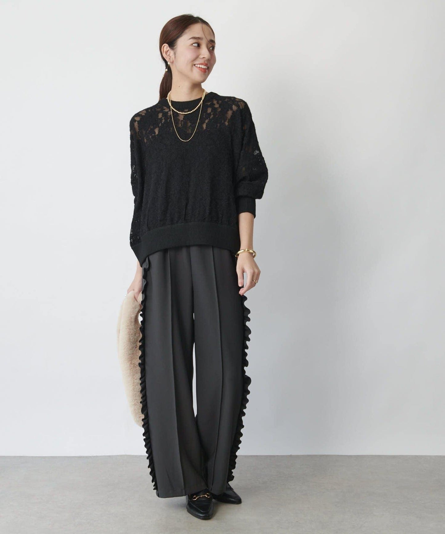 高雅透視感磨毛蕾絲套頭衫