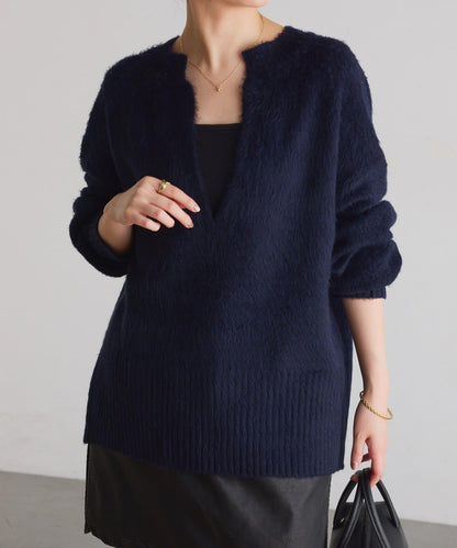 【臀部遮蓋◎】輕盈深V針織衫