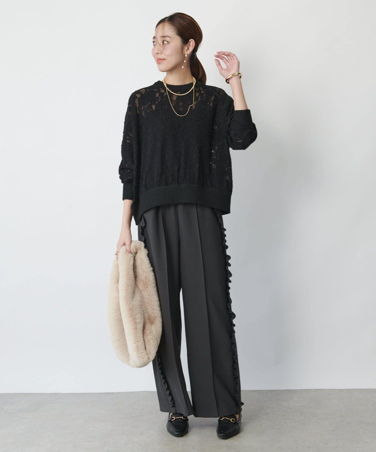 高雅透視感磨毛蕾絲套頭衫