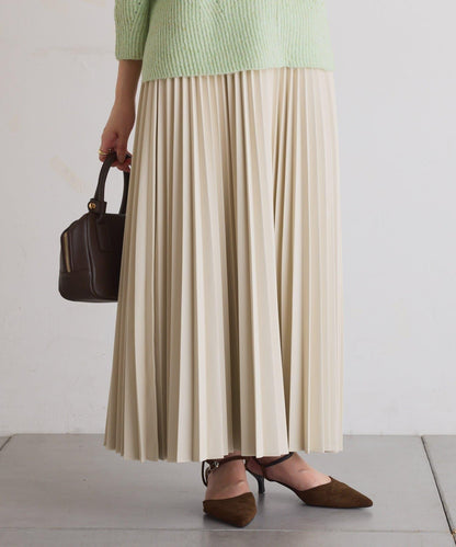 【不顯身材曲線】仿皮百褶裙