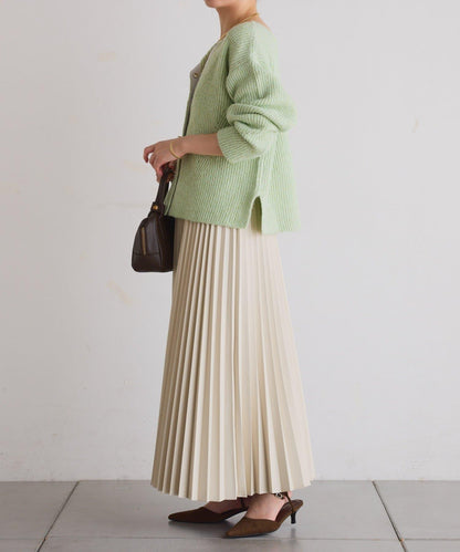 【不顯身材曲線】仿皮百褶裙