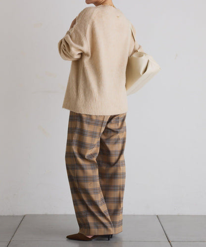 【臀部遮蓋◎】輕盈深V針織衫