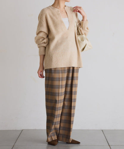 【臀部遮蓋◎】輕盈深V針織衫