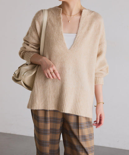 【臀部遮蓋◎】輕盈深V針織衫