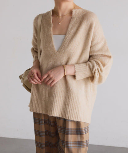 【臀部遮蓋◎】輕盈深V針織衫