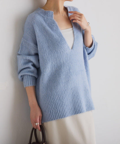 【臀部遮蓋◎】輕盈深V針織衫