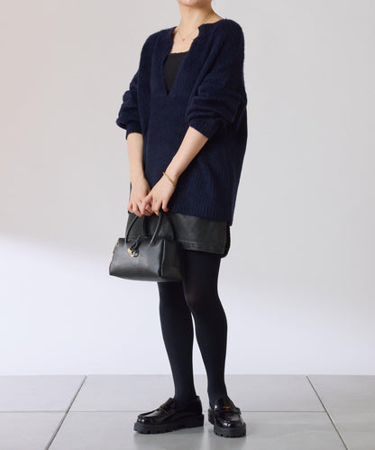 【臀部遮蓋◎】輕盈深V針織衫