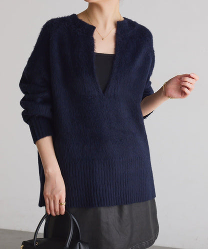 【臀部遮蓋◎】輕盈深V針織衫
