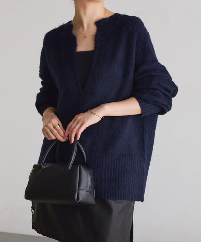 【臀部遮蓋◎】輕盈深V針織衫