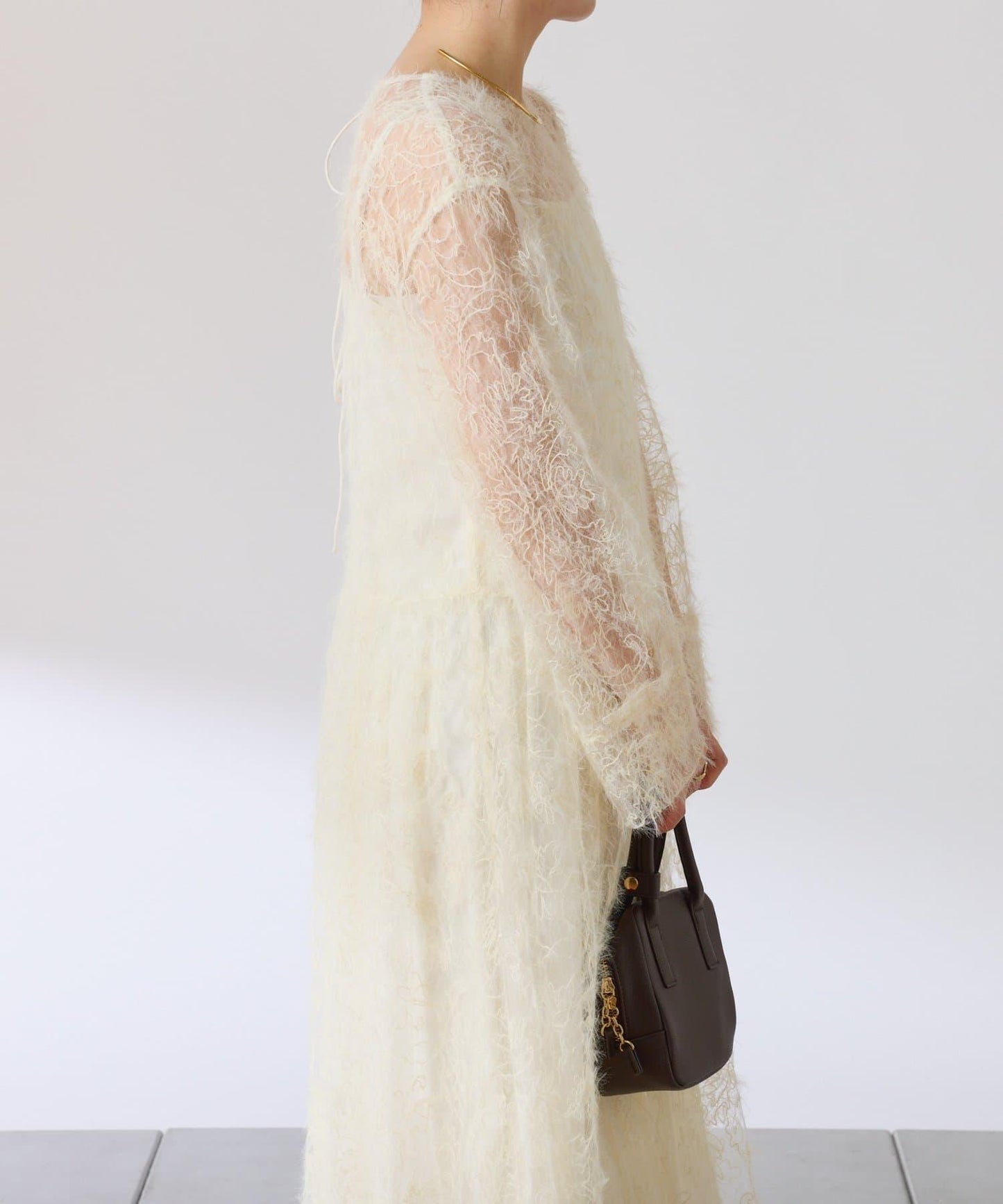 薄紗褶皺連衣裙