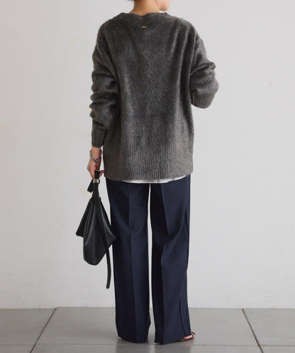 【臀部遮蓋◎】輕盈深V針織衫