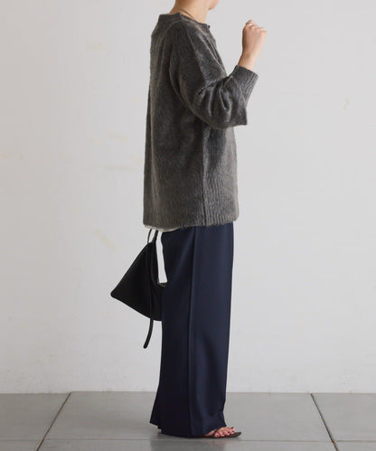 【臀部遮蓋◎】輕盈深V針織衫