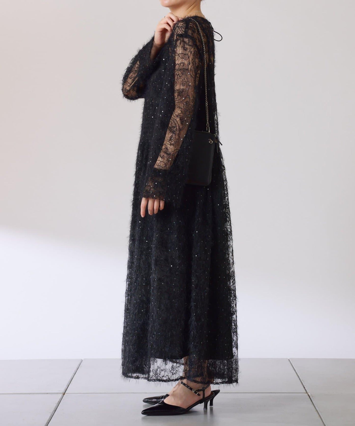 薄紗褶皺連衣裙