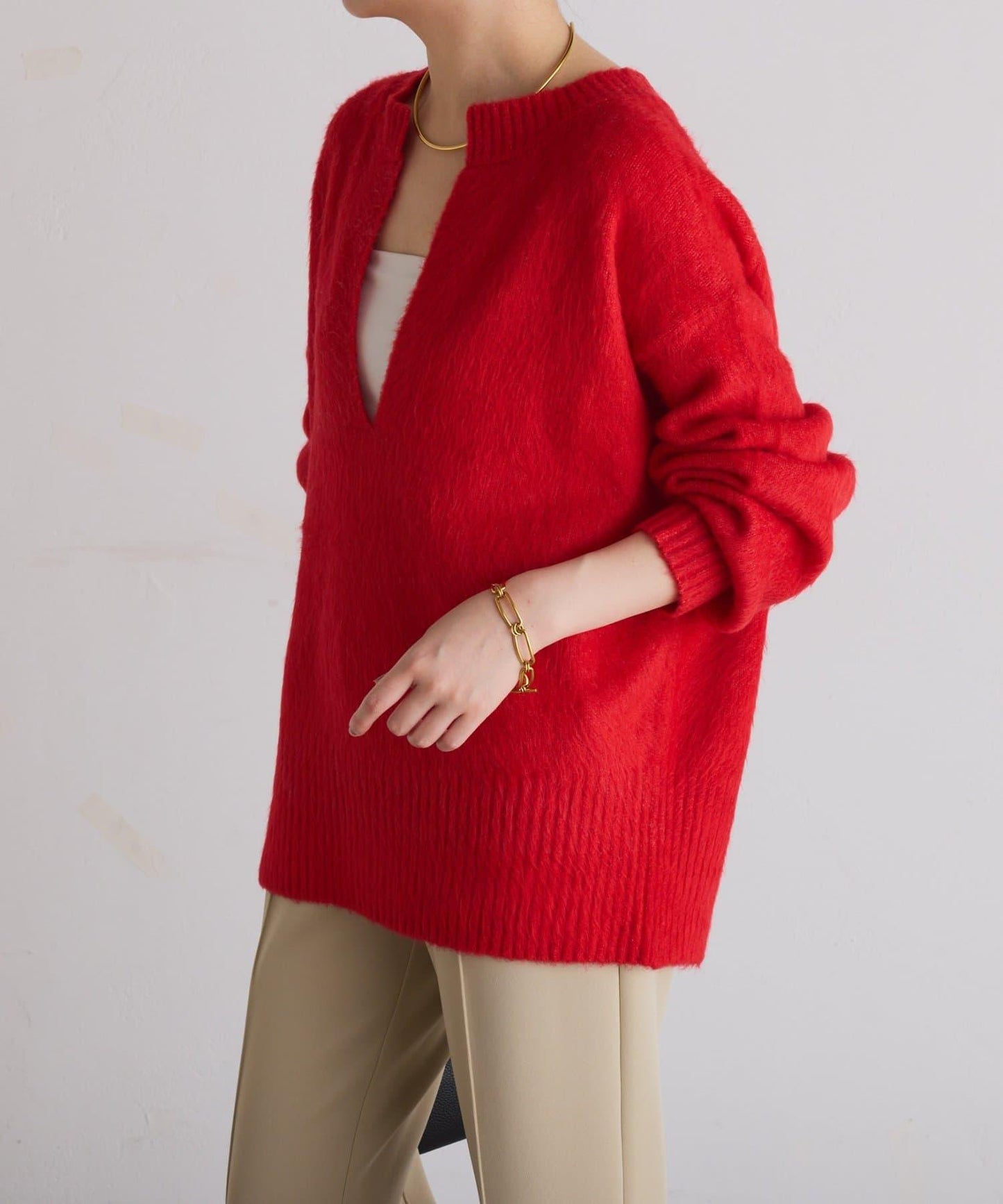 【臀部遮蓋◎】輕盈深V針織衫