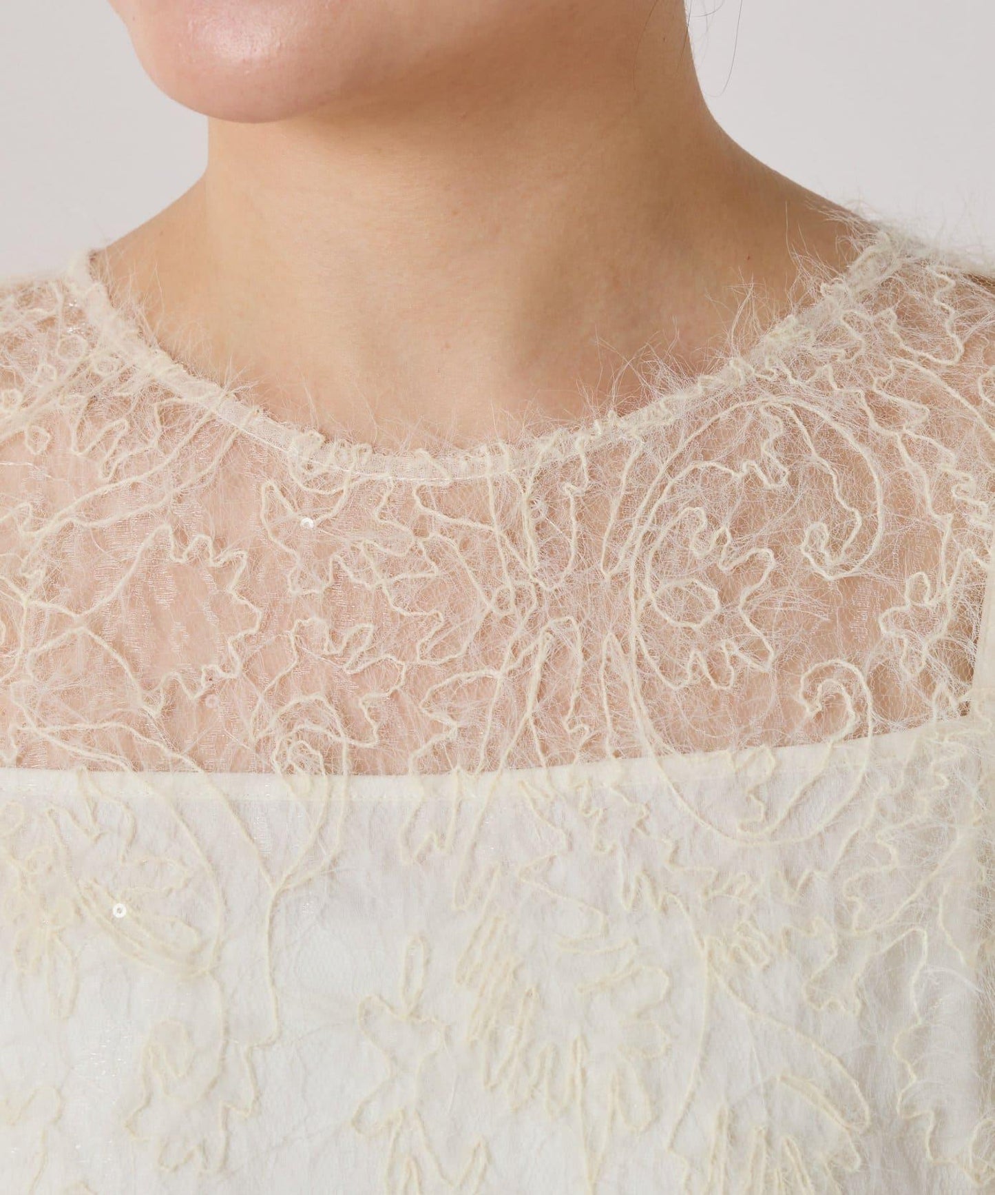 薄紗褶皺連衣裙