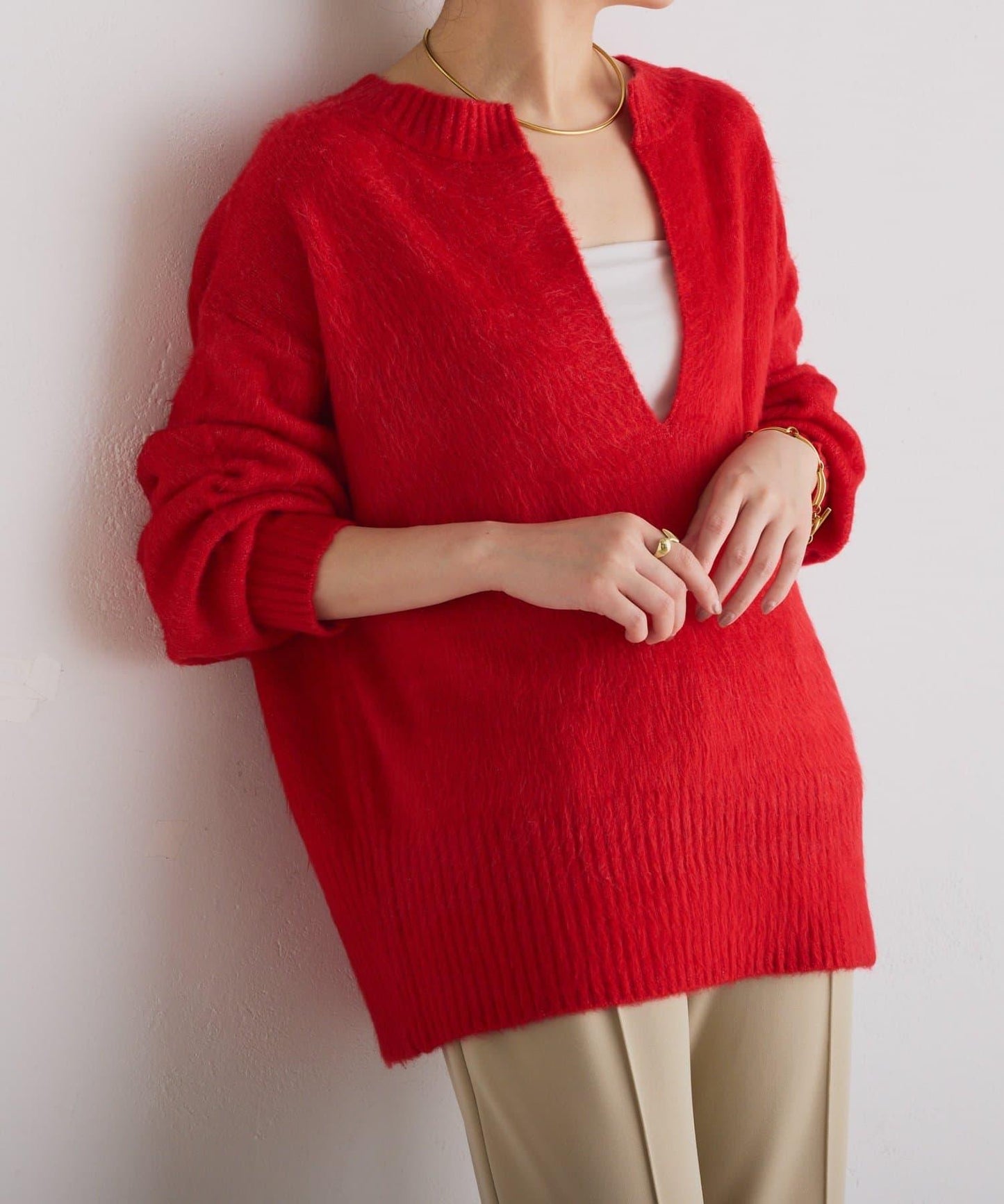 【臀部遮蓋◎】輕盈深V針織衫