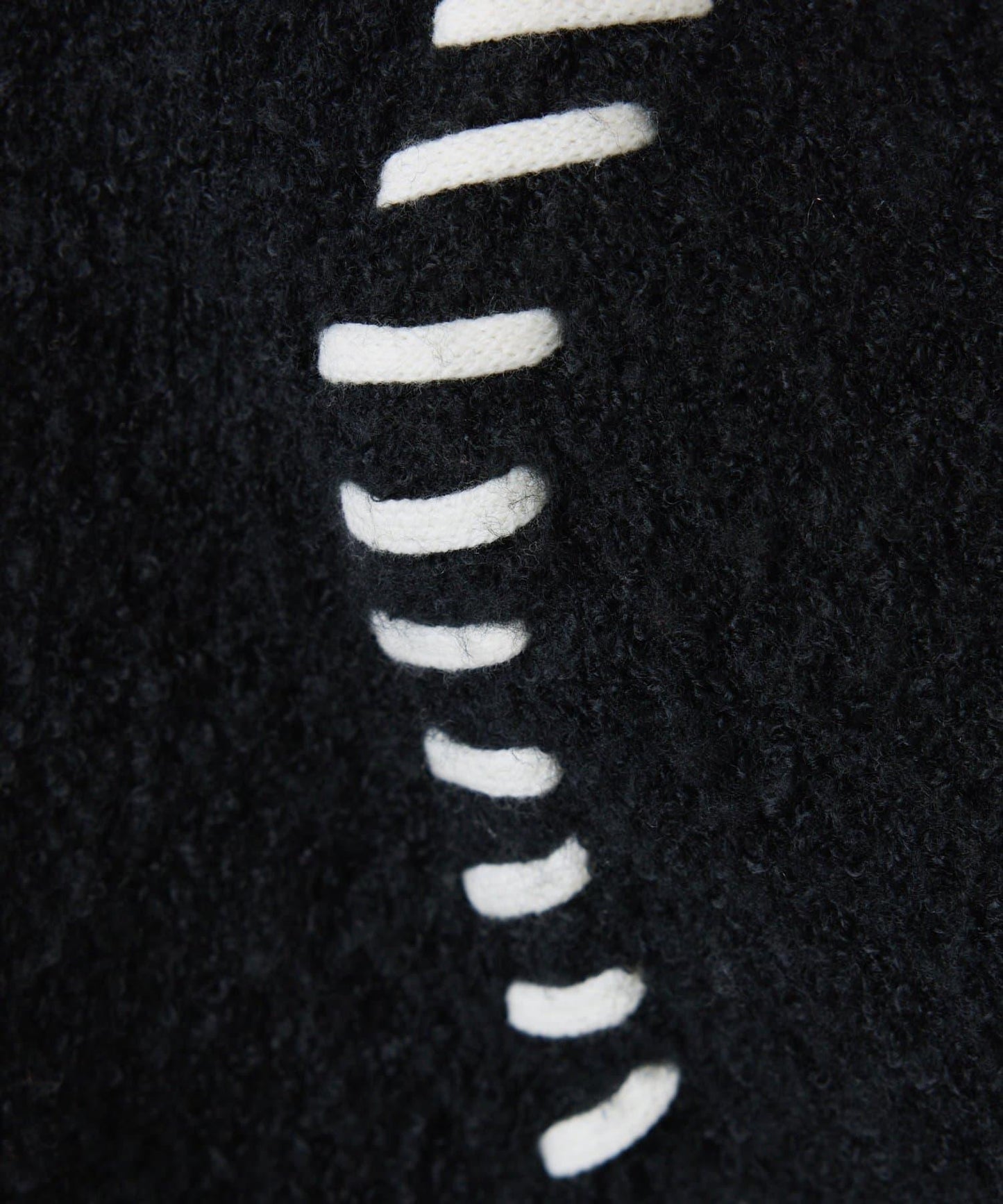 【柔軟觸感】圈圈設計針織衫