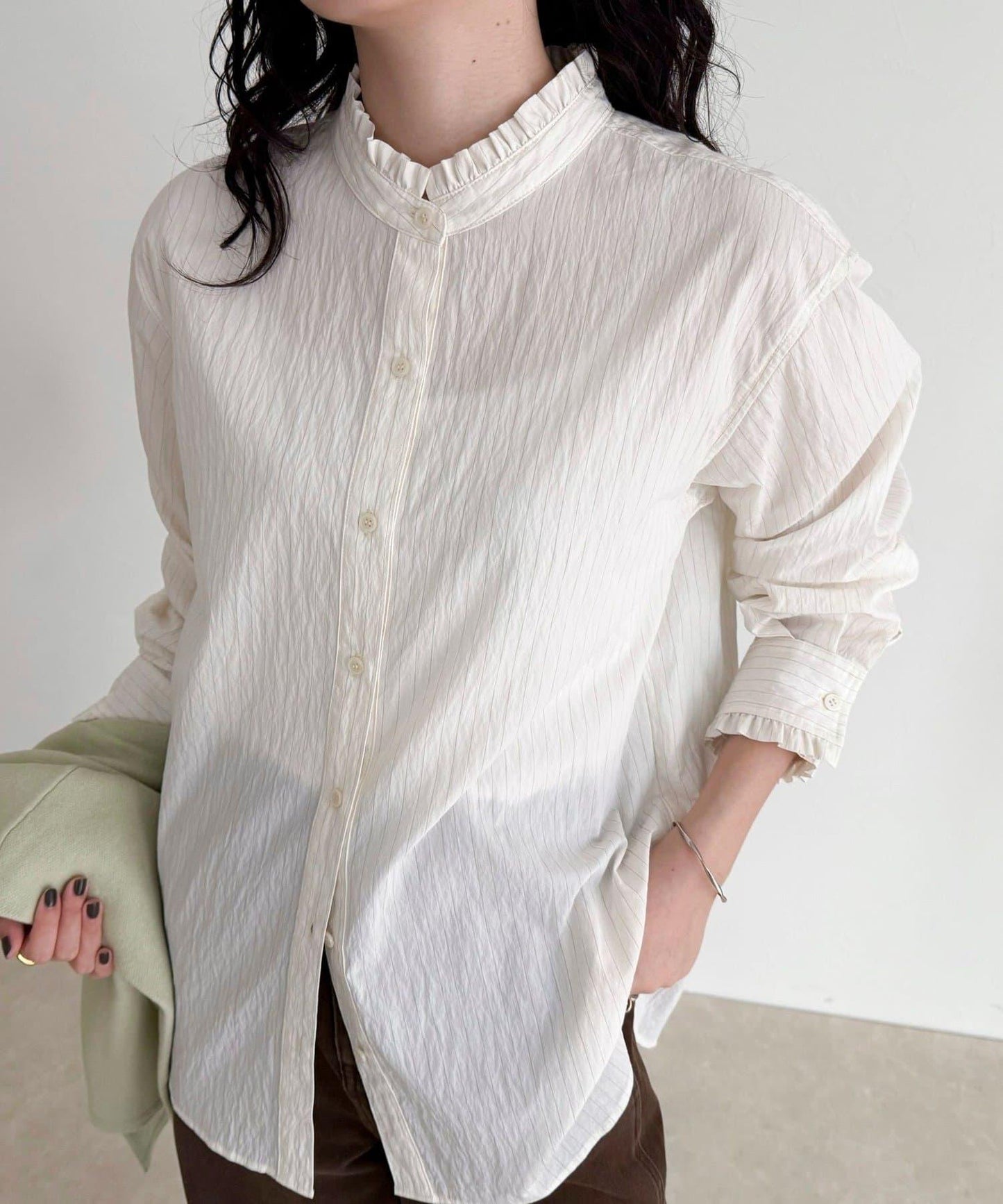 立領荷葉邊襯衫
