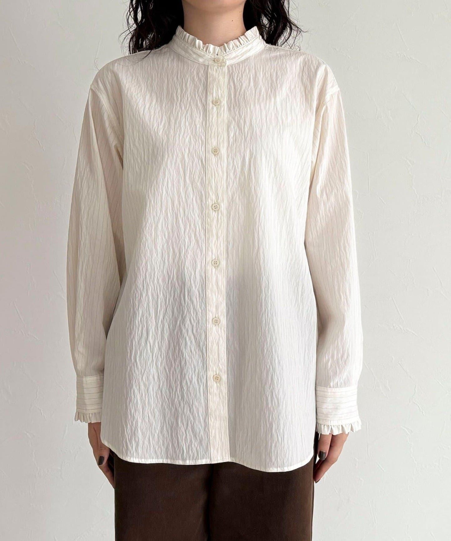 立領荷葉邊襯衫