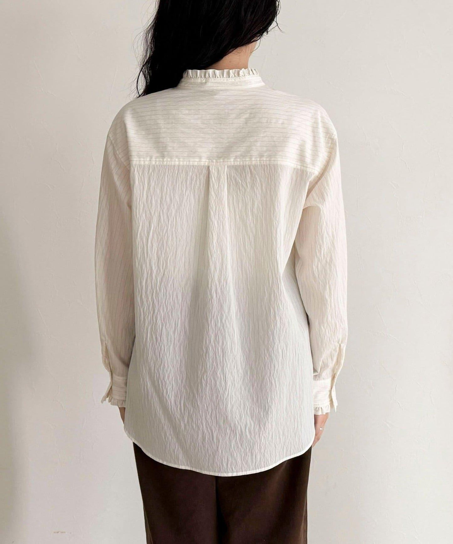 立領荷葉邊襯衫