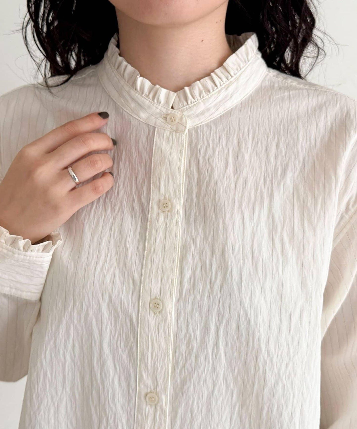 立領荷葉邊襯衫