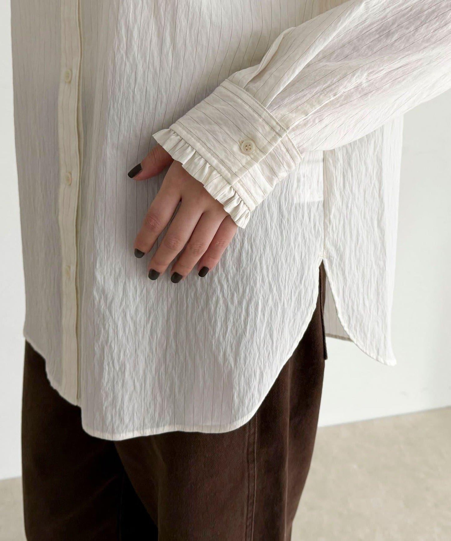 立領荷葉邊襯衫