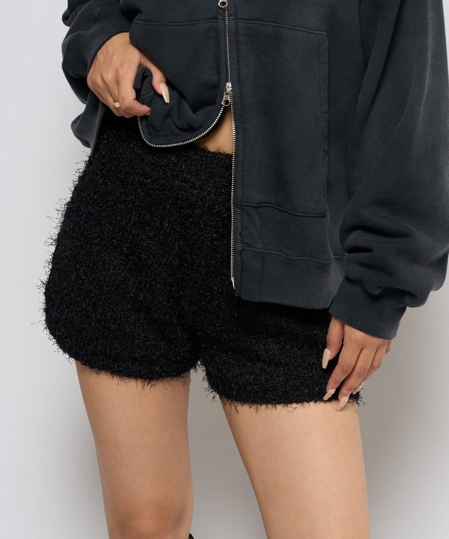 【AW】長毛針織短褲