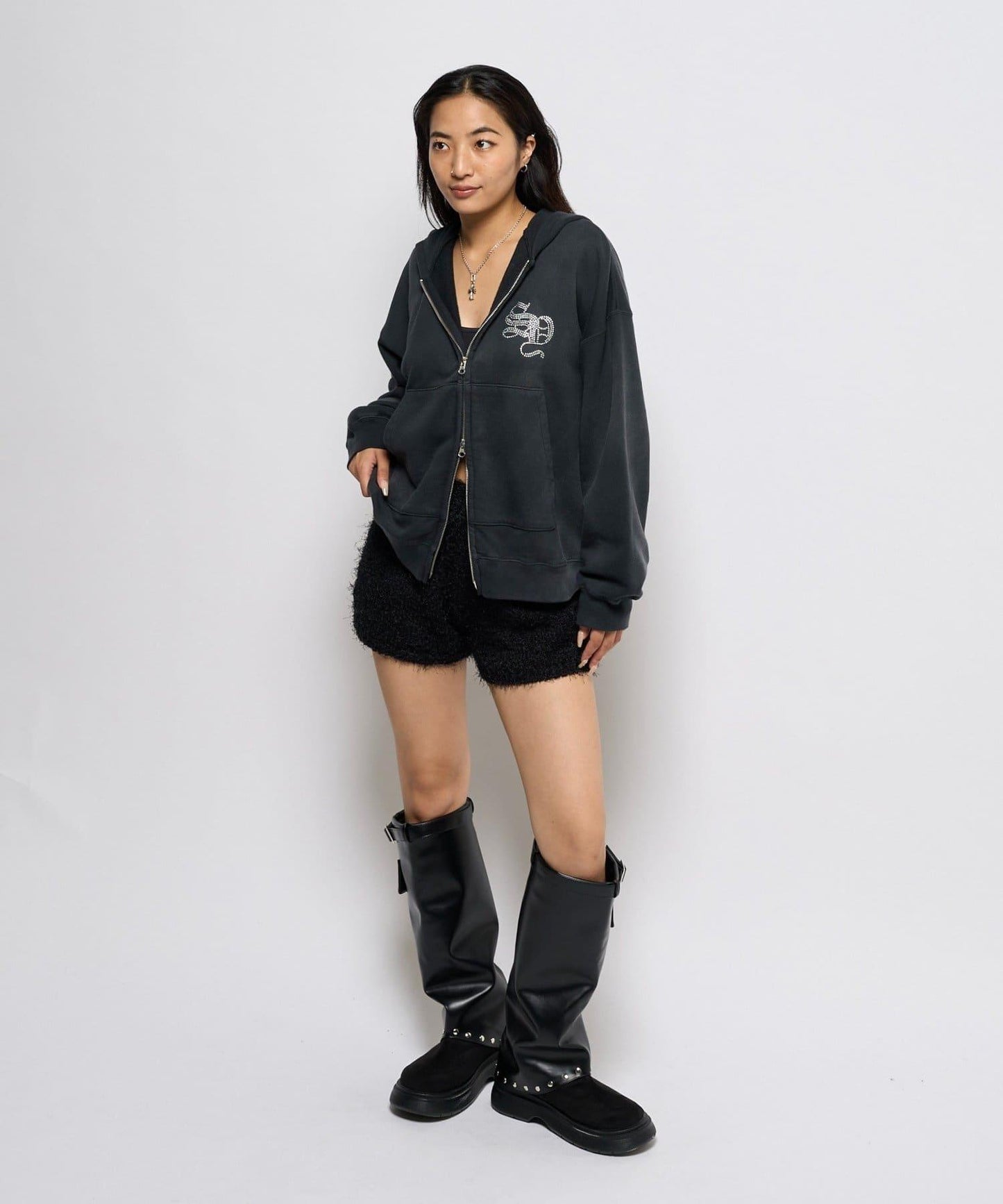 【AW】長毛針織短褲